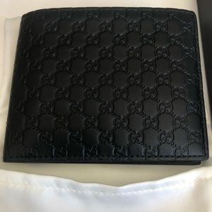 Men’s Black gucci signature wallet BRAND NEW!!!